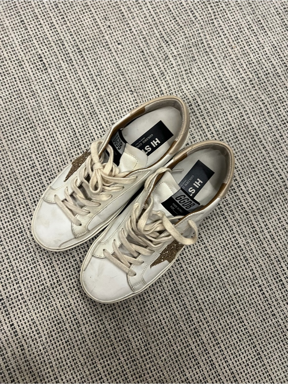 Golden Goose White Sneakers with Gold Glitter Star - Picture 2 of 4